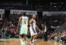 博鱼体育官网-清晨体能课后；费城76人外线爆发备战NBA季后赛；震撼外界；阵容厚度经受考验