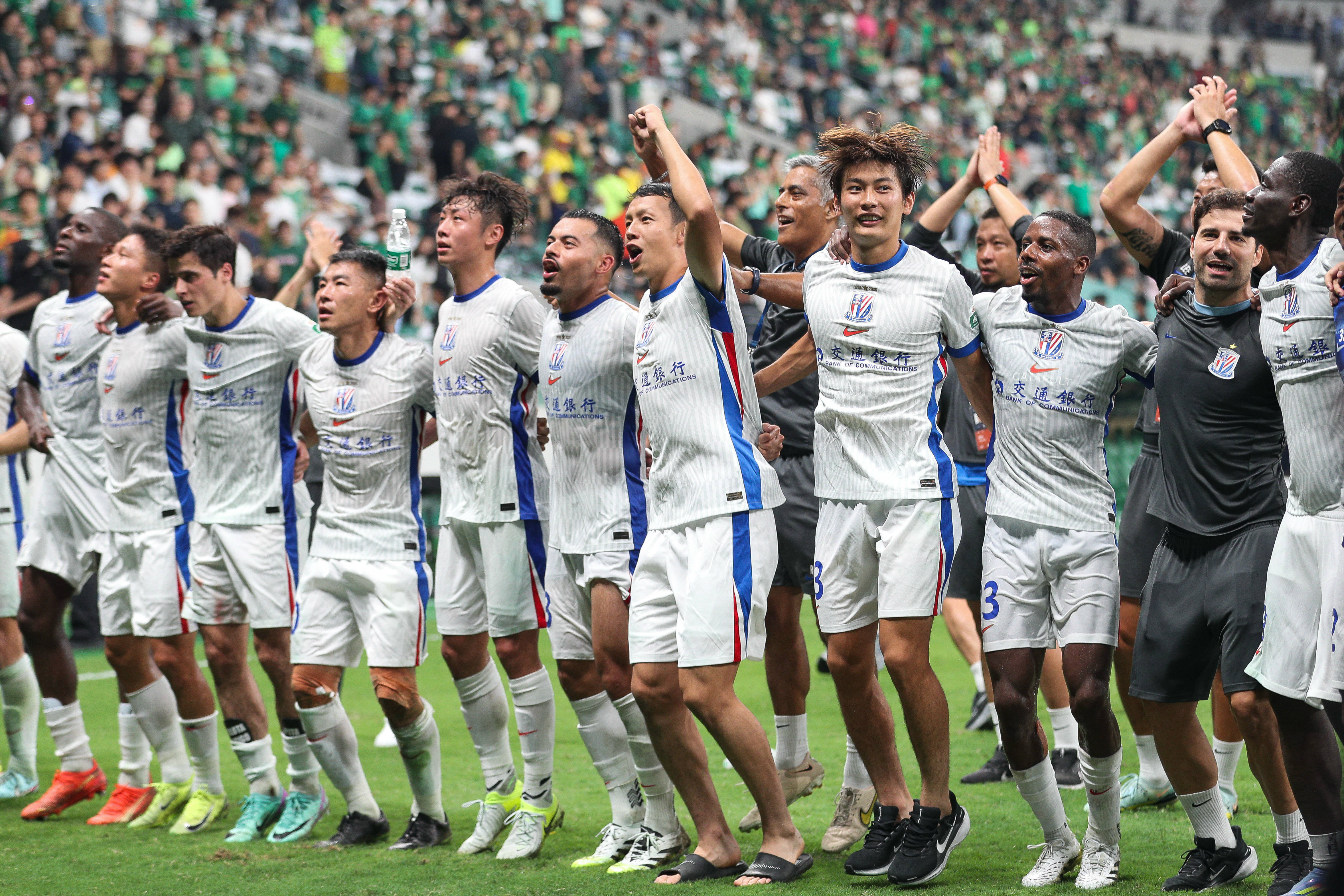 博鱼体育网页版-上海申花发布备战花絮，清晨伤情更新，中超任务艰巨，团队化学反应显著